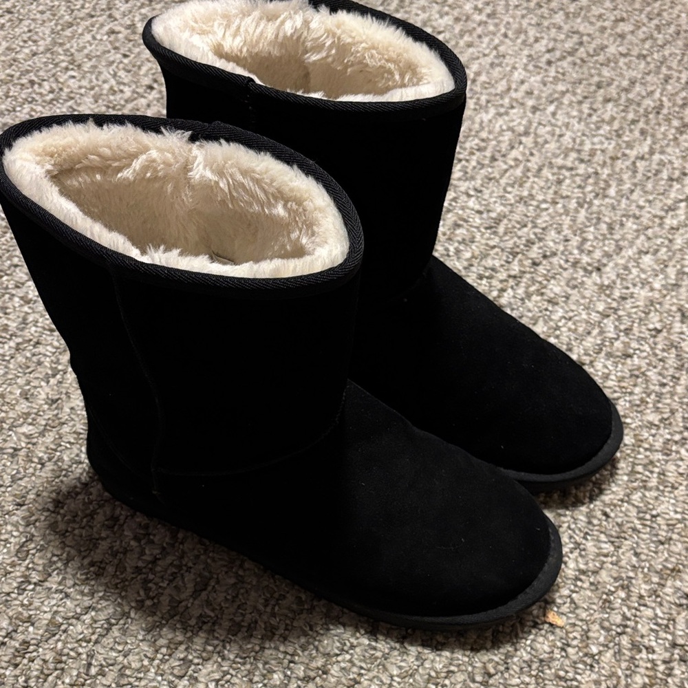 Cozy Black Women's Boots